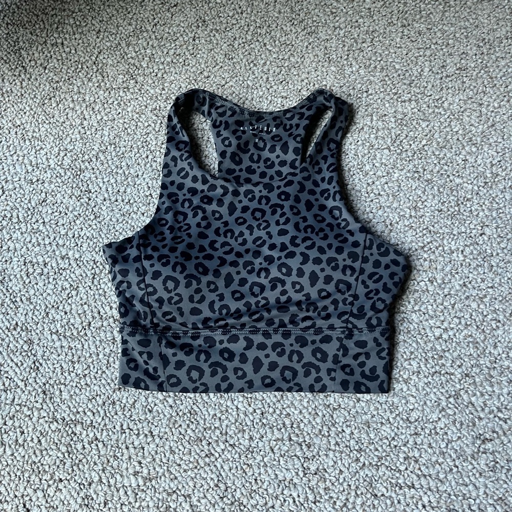 Sports bra